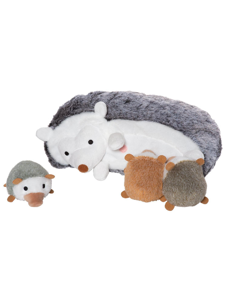 PINDSVINEMOR NISSA MED UNGER - Babylegetøj - BORN Copenhagen ApS